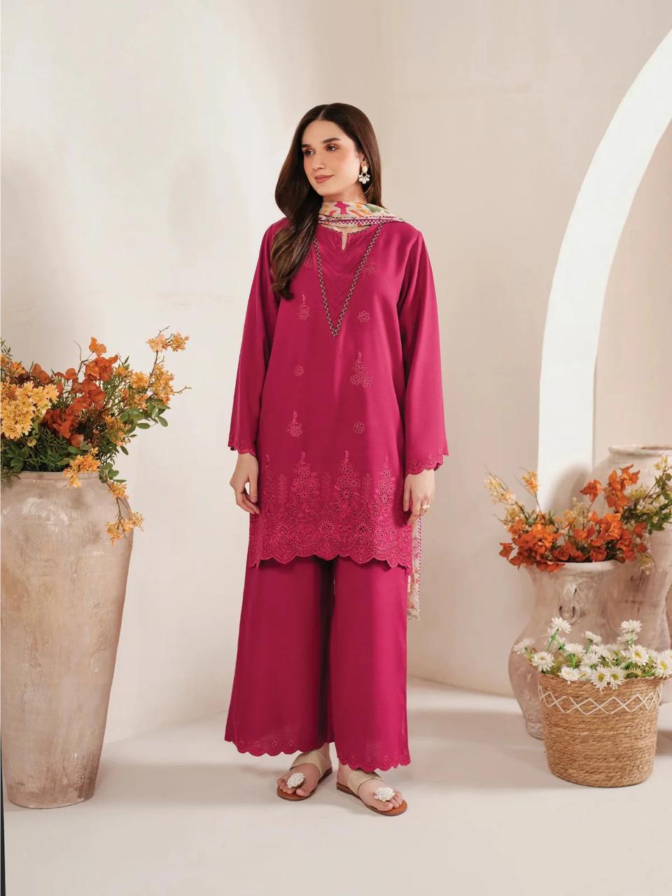 🌸 SUMMER'S COLLECTION 🌸  🟥 BRAND NAME : SAPPHIRE 🟨 CATEGORY : LAWN 3PC EMBROIDERED