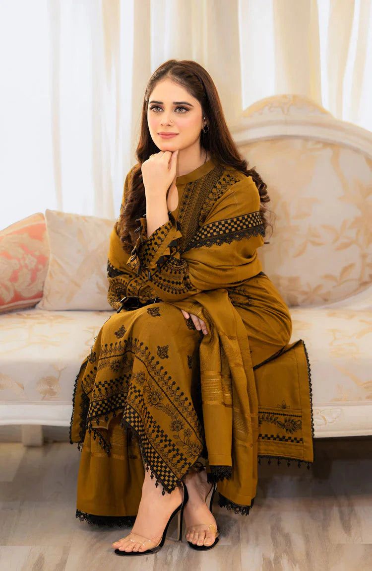 🌸 SUMMER'S COLLECTION 🌸  🟥 BRAND NAME : LIBAAS 🟨 CATEGORY : LAWN 3PC Embroidered (001)
